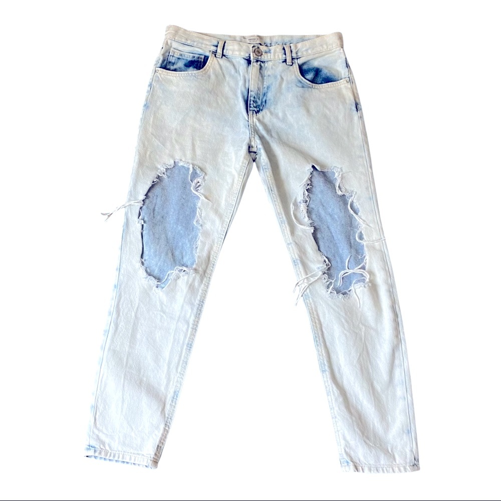 Forever 21 Ripped Fashion Jeans - Trend - Size 27